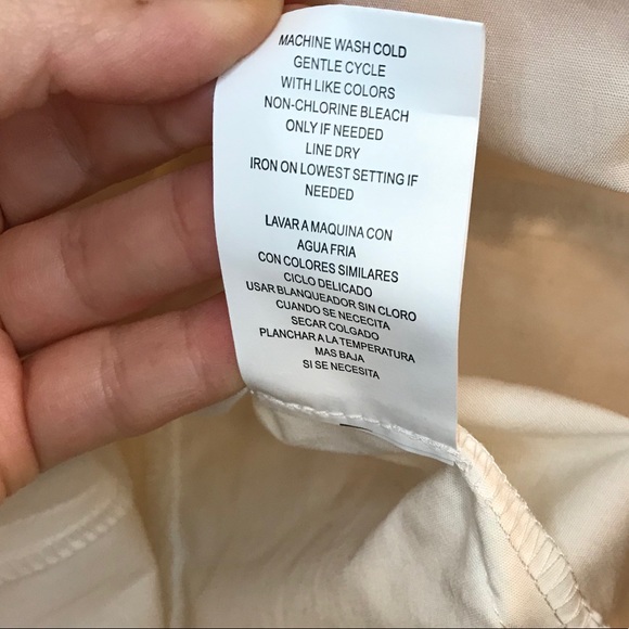 Sleeveless ruffle blouse - Picture 5 of 11